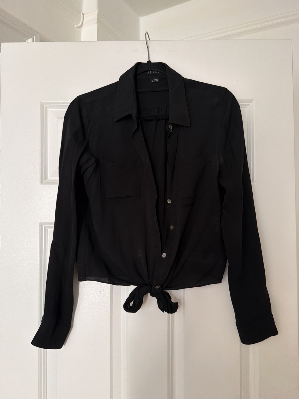 Theory Black Cropped Tie-Front Button Shirt - Women